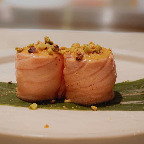 Gunkan Sake Flambeado